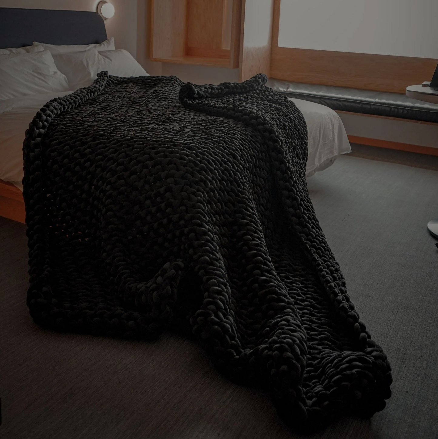 The Luxe Grande Weighted Knit Blanket